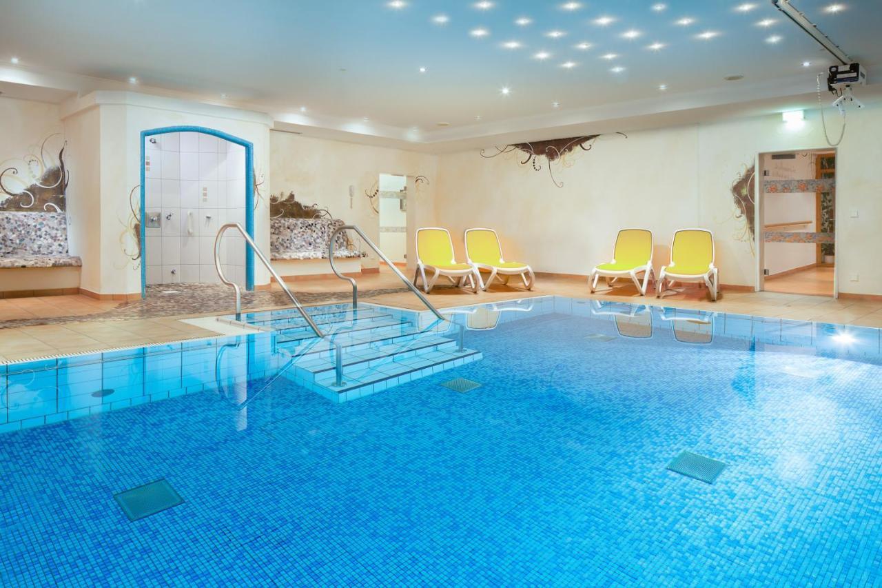 אוברסטדורף "Viktoria Ferienhaus" - Annehmlichkeiten Von 4-Sterne Familien-Und Wellnesshotel Viktoria Koennen Mitbenutzt Werden מראה חיצוני תמונה
